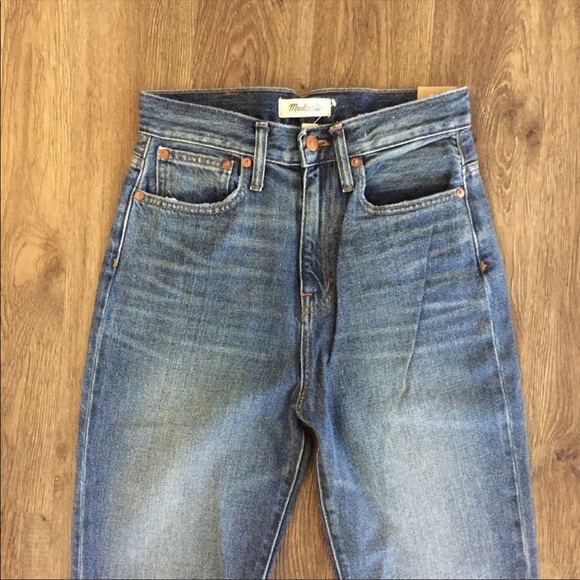 Madewell The Momjean in Downey Wash Size 25 - Picture 9 of 16
